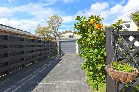 Photo of property in 28a Roband Crescent, Brown Owl, Upper Hutt, 5018