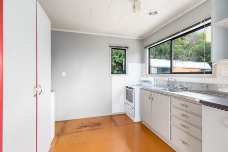 Photo of property in 5 Inca Place, Snells Beach, 0920