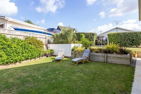 Photo of property in 9 Reeves Road, Acacia Bay, Taupo, 3330