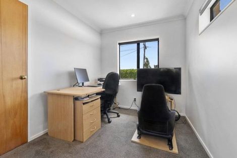 Photo of property in 2 Bannings Way, Hobsonville, Auckland, 0618