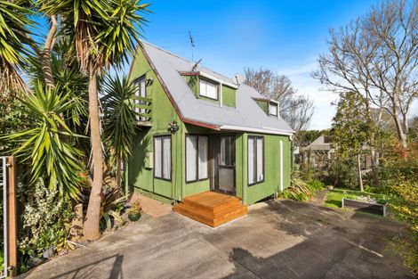 Photo of property in 10 Mcinnes Place, Queenwood, Hamilton, 3210