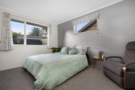 Photo of property in 10/262 Centreway Road, Orewa, 0931