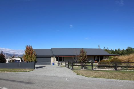 Photo of property in 37 Irishman Drive, Twizel, 7901