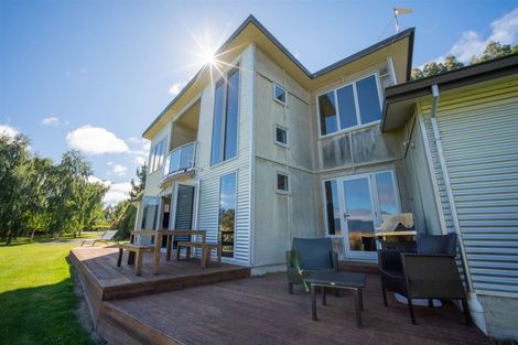 Photo of property in 11 Patience Bay Drive, Te Anau, 9679