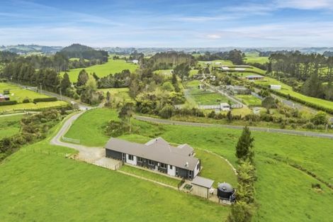 Photo of property in 1258 Frankley Road, Hurworth, New Plymouth, 4371
