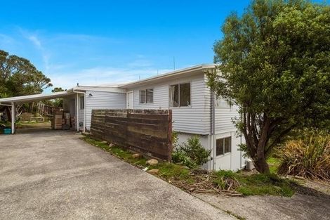 Photo of property in 59 Baylands Drive, Newlands, Wellington, 6037