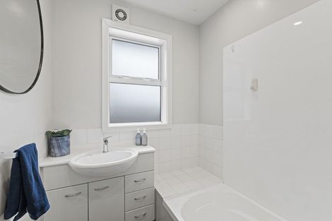 Photo of property in 35 Sabys Road, Halswell, Christchurch, 8025