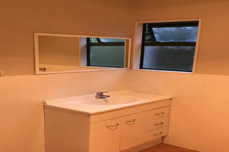 Photo of property in 86a Aeroview Drive, Beach Haven, Auckland, 0626