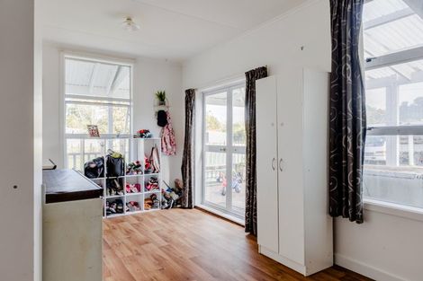 Photo of property in 37 Newman Road, Eketahuna, 4900