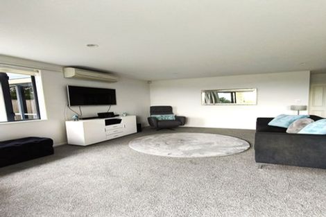 Photo of property in 10 Amner Place, Havelock North, 4130