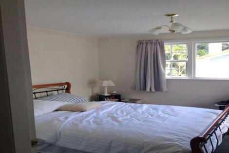 Photo of property in 38 Ngaio Road, Kelburn, Wellington, 6012