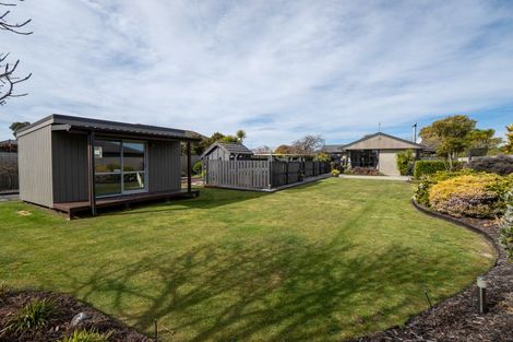 Photo of property in 12 Masham Road, Broomfield, Christchurch, 8042