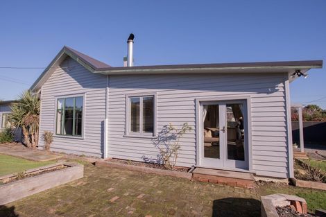 Photo of property in 18 Albert Street, Winton, 9720