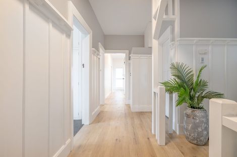 Photo of property in 35 Stapletons Road, Richmond, Christchurch, 8013