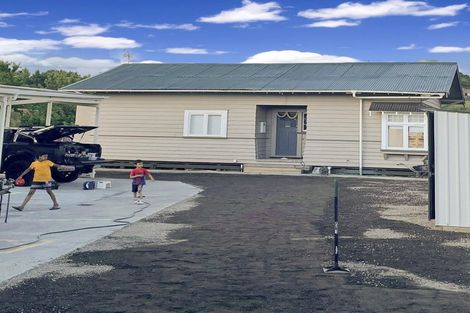 Photo of property in 45 Seddon Street, Raetihi, 4632