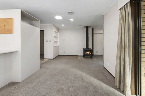 Photo of property in 8 Wychwood Crescent, Springfield, Rotorua, 3015