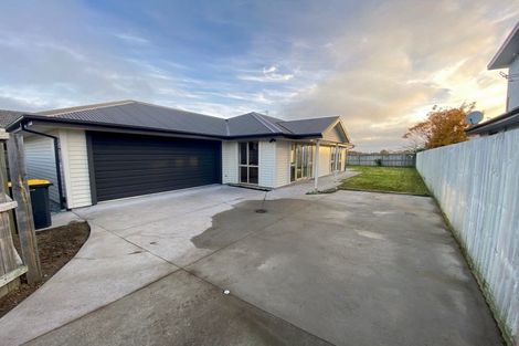 Photo of property in 73a Wattle Drive, New Brighton, Christchurch, 8083
