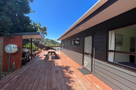 Photo of property in 105 Oakura Road, Oakura, Hikurangi, 0184