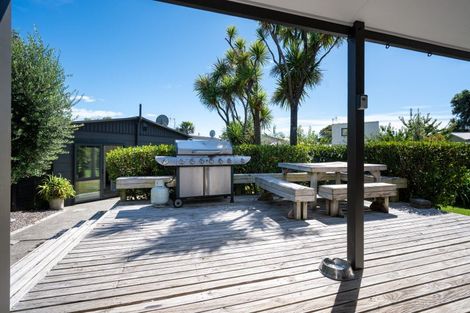 Photo of property in 9 Redwood Place, Te Awanga, 4102