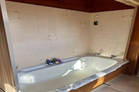 Photo of property in 5 Prossers Road, Saint Martins, Christchurch, 8022