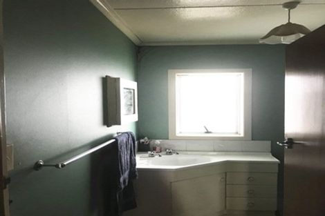 Photo of property in 31 Settlement Road, Papakura, 2110