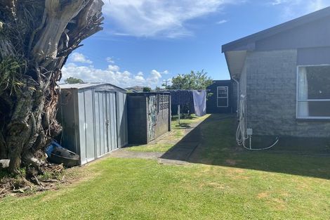 Photo of property in 330 Mangorei Road, Merrilands, New Plymouth, 4312