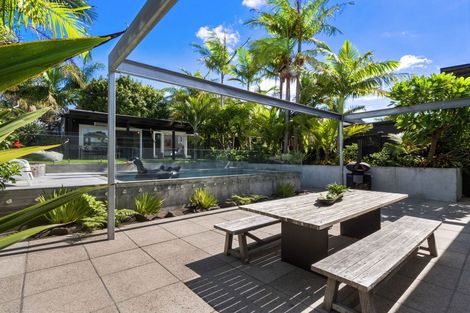 Photo of property in 28 Regina Street, Westmere, Auckland, 1022
