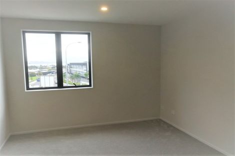 Photo of property in 72 Seafarer Crescent, Stanmore Bay, Whangaparaoa, 0932