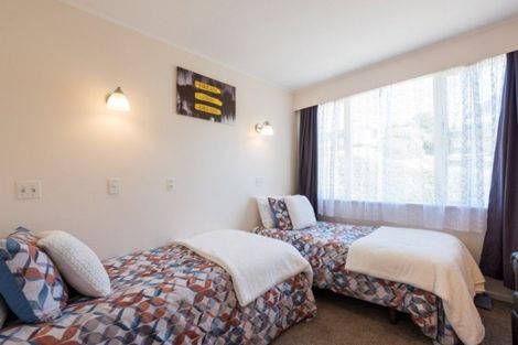 Photo of property in 60 York Street, Picton, 7220