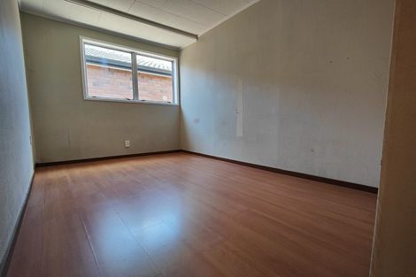 Photo of property in 31 Glennandrew Drive, Half Moon Bay, Auckland, 2012