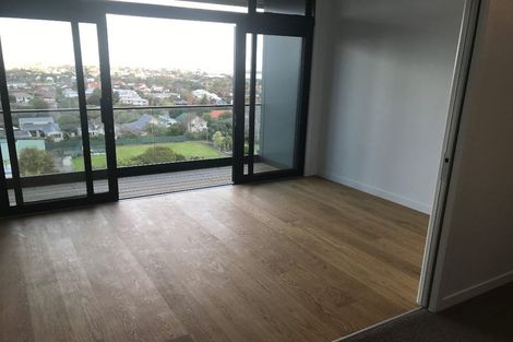 Photo of property in Frank Sargeson Apts, 506/74 Anzac Street, Takapuna, Auckland, 0622