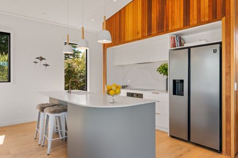 Photo of property in 2 Nisbet Terrace, Kinloch, Taupo, 3377