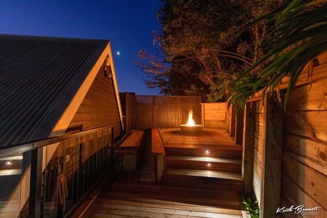 Photo of property in 15 Johnswood Grove, Clouston Park, Upper Hutt, 5018