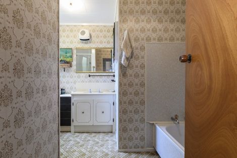 Photo of property in 37 Coppelia Avenue, Omokoroa, 3114