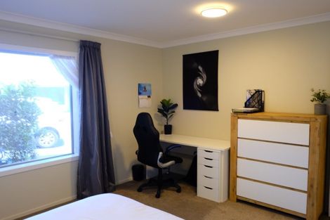 Photo of property in 4/19 Collins Avenue, Tawa, Wellington, 5028