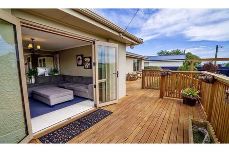 Photo of property in 69 Cargill Street, Waikiwi, Invercargill, 9810