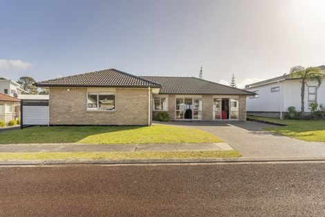 Photo of property in 18 Oceanair Drive, Pauanui, Hikuai, 3579