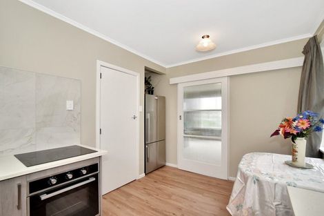 Photo of property in 84 Sutherland Road, Brookfield, Tauranga, 3110