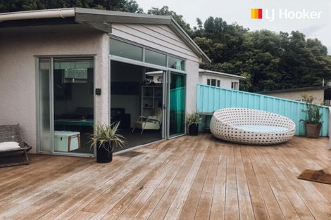 Photo of property in 32 Ravenswood Road, Saint Clair, Dunedin, 9012