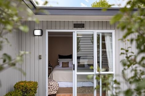 Photo of property in 155 Victoria Street, Cambridge, 3434