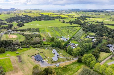 Photo of property in 35 Poplar Glade, Mangawhai, Kaiwaka, 0573