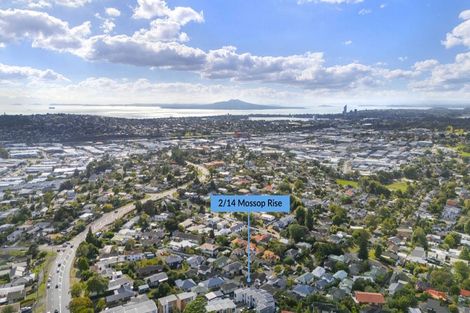 Photo of property in 2/14 Mossop Rise, Glenfield, Auckland, 0629