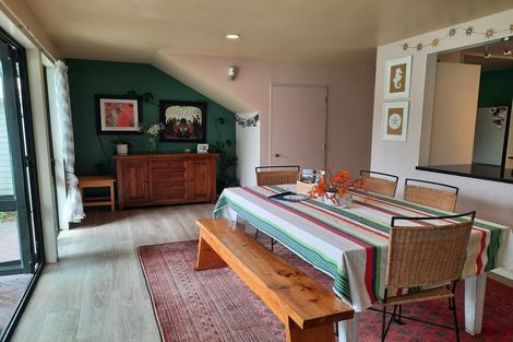 Photo of property in 7 Albert Street, Clive, 4102