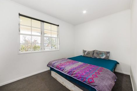 Photo of property in 12 Motuoapa Place, Kelvin Grove, Palmerston North, 4414