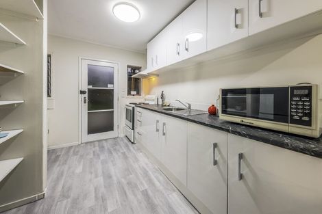 Photo of property in 1/13 Heron Place, Pakuranga Heights, Auckland, 2010