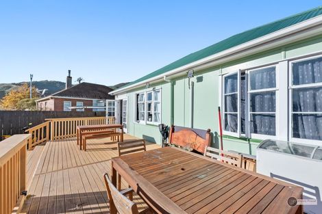 Photo of property in 109 Waddington Drive, Naenae, Lower Hutt, 5011