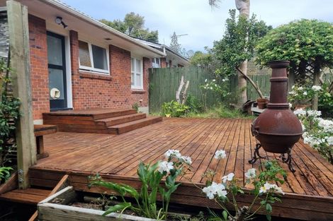 Photo of property in 1/24 Liston Crescent, Cockle Bay, Auckland, 2014