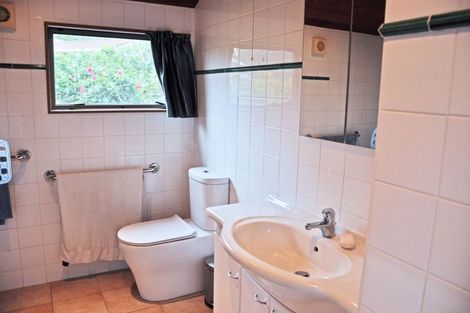 Photo of property in 58 Grand View Road, Leigh, 0985