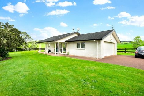 Photo of property in 1275 Kahikatea Flat Road, Kaukapakapa, 0871