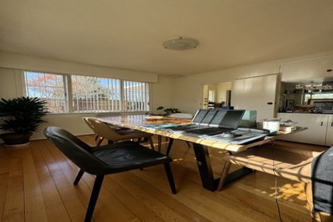 Photo of property in 1/172 Forrest Hill Road, Forrest Hill, Auckland, 0620